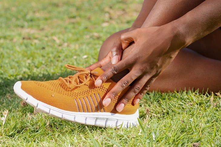 Choosing the Right Podiatrist for Ankle Pain Solutions